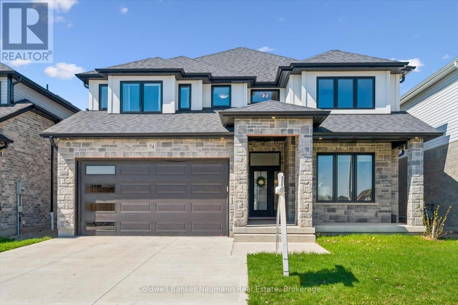 Photo de la propriété:  74 Gellert Drive  ON N0B 1M0 
