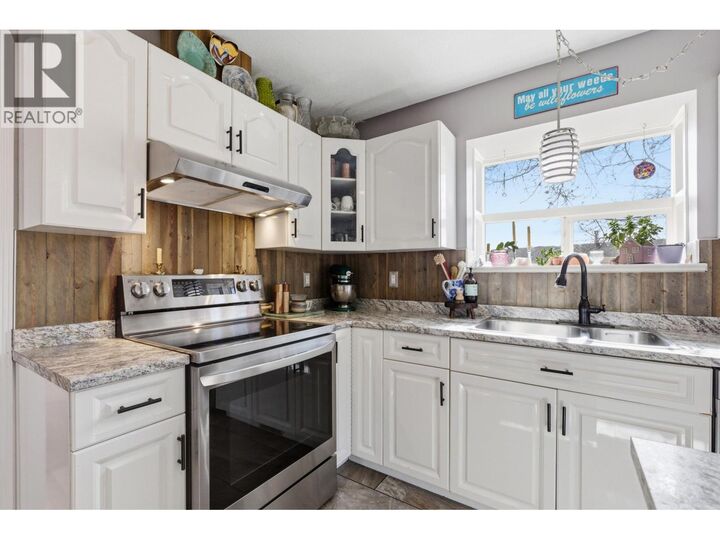 Property Photo: 159 Westridge Drive BC V2G 5H8
