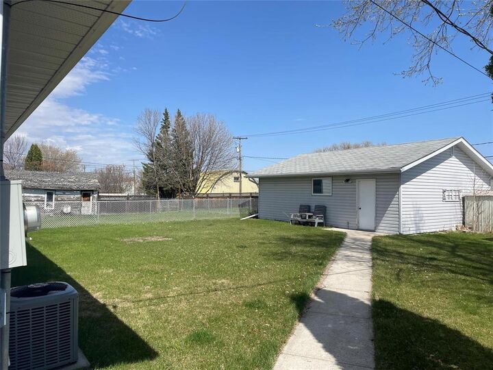Photo de la propriété:  207 South Chestnut Street  MB R0J 1Z0 