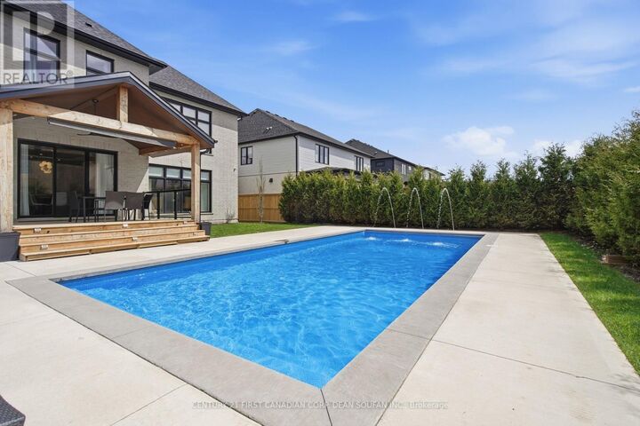 Property Photo:  7218 Silver Creek Circle  ON N6P 0G9 