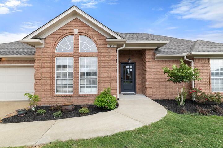 Property Photo: 735 Pleasant Woods Drive AR 72364