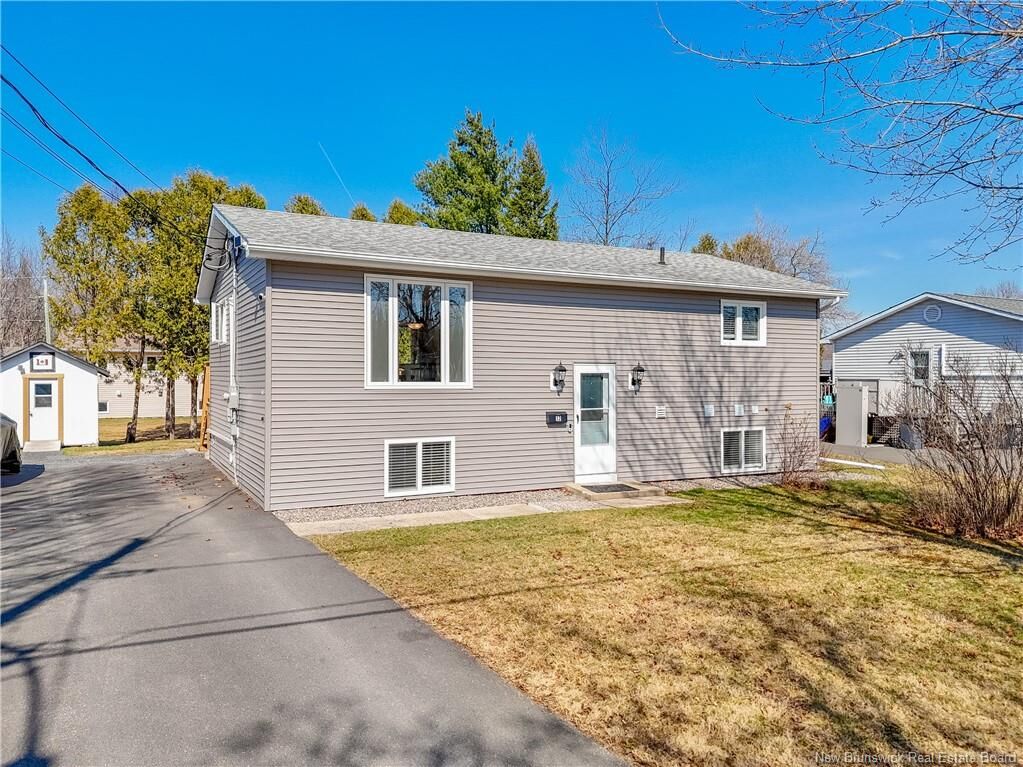 Photo de la propriété:  12 Lapointe Street  NB E3A 4Y5 