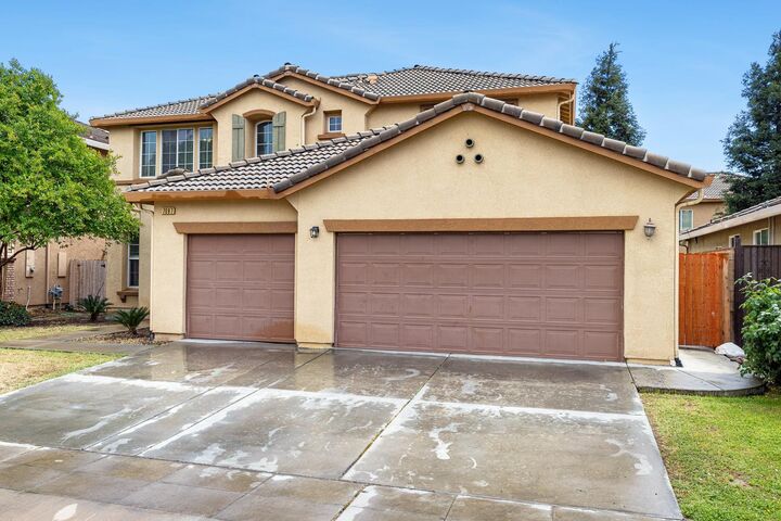 Property Photo:  7087 E Fedora Avenue E  CA 93737 