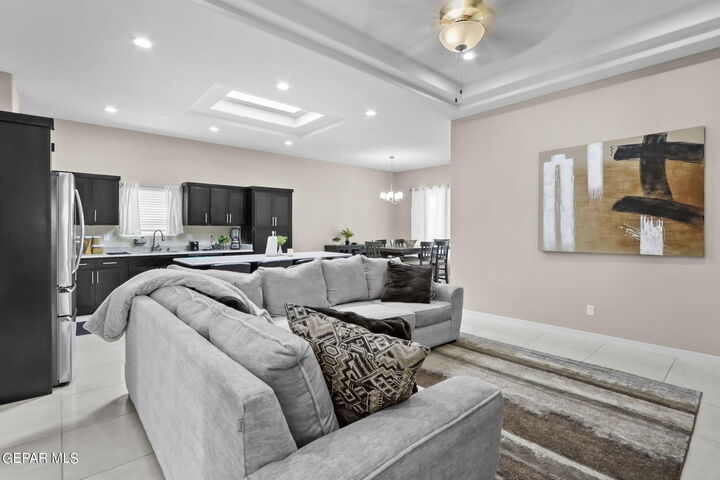 Property Photo:  629 Guy Myers Street  TX 79927 