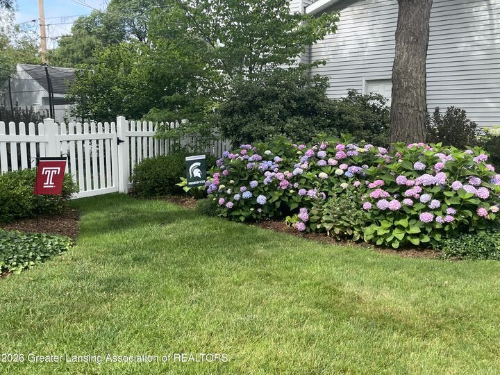 Property Photo:  439 Collingwood Drive  MI 48823 