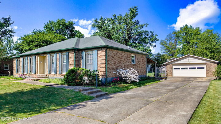 Property Photo: 4908 Jerry Dr KY 40165