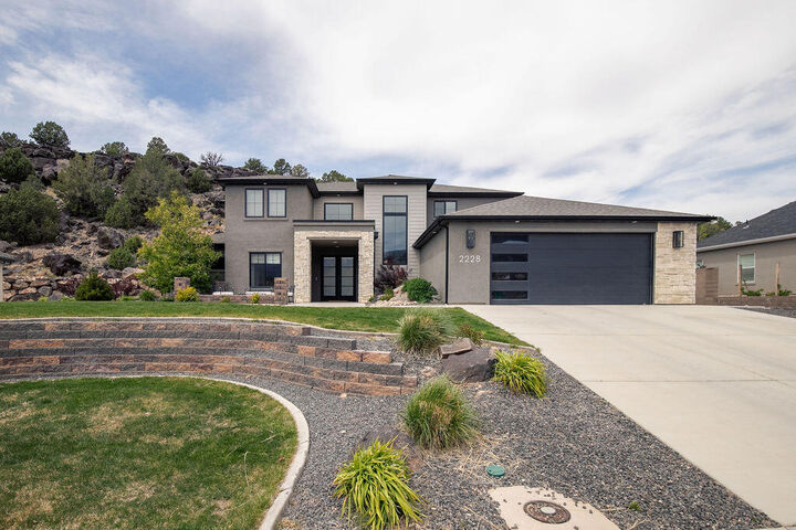 Property Photo:  2228 S Canyon Cir  UT 84721 