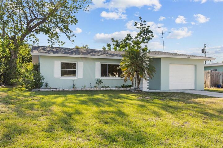 Property Photo:  12432 136th Lane  FL 33774 