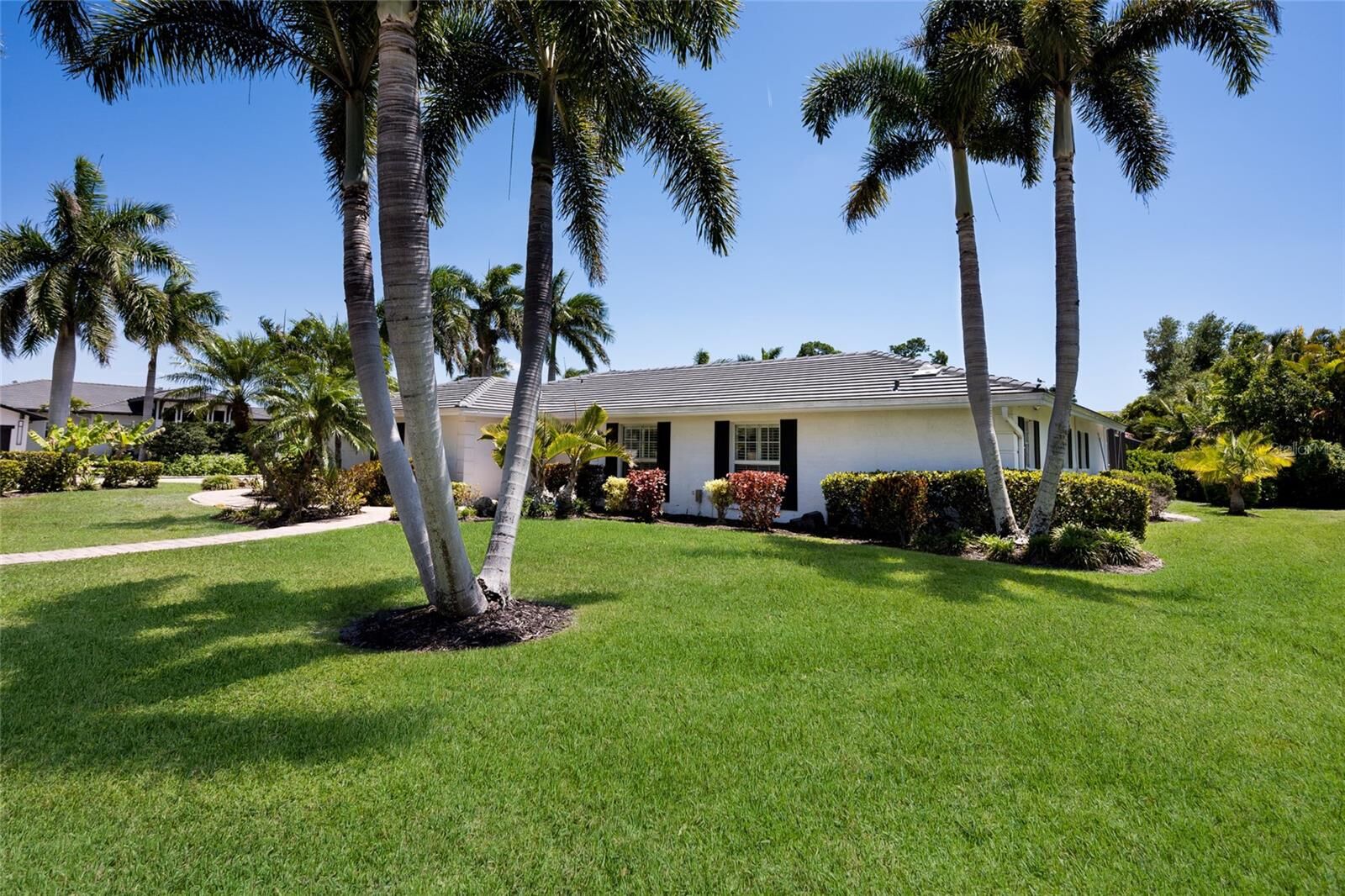 Property Photo:  430 Bird Key Drive  FL 34236 