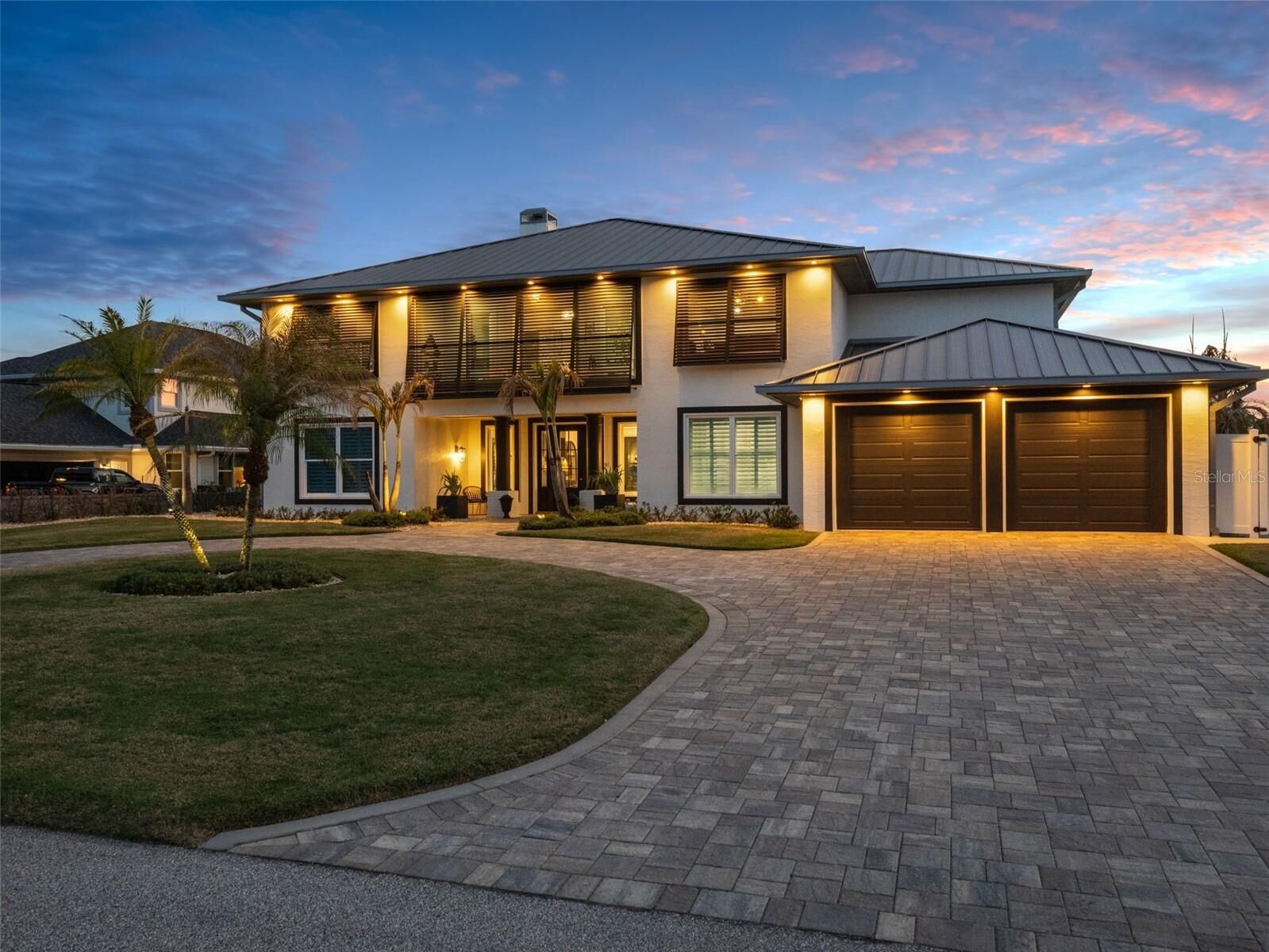 Property Photo: 1214 Commodore Drive FL 32168