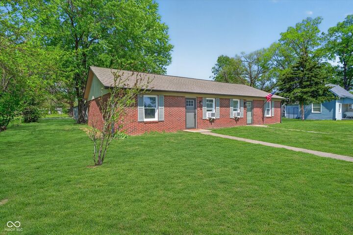 Property Photo:  264 Walnut Street  IN 46060 