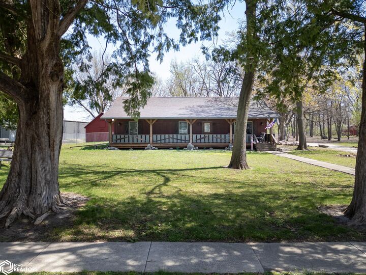 Property Photo:  502 S 12th Street  IA 50428 
