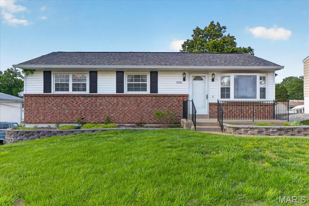 Property Photo:  11141 Pine Forest Drive  MO 63126 