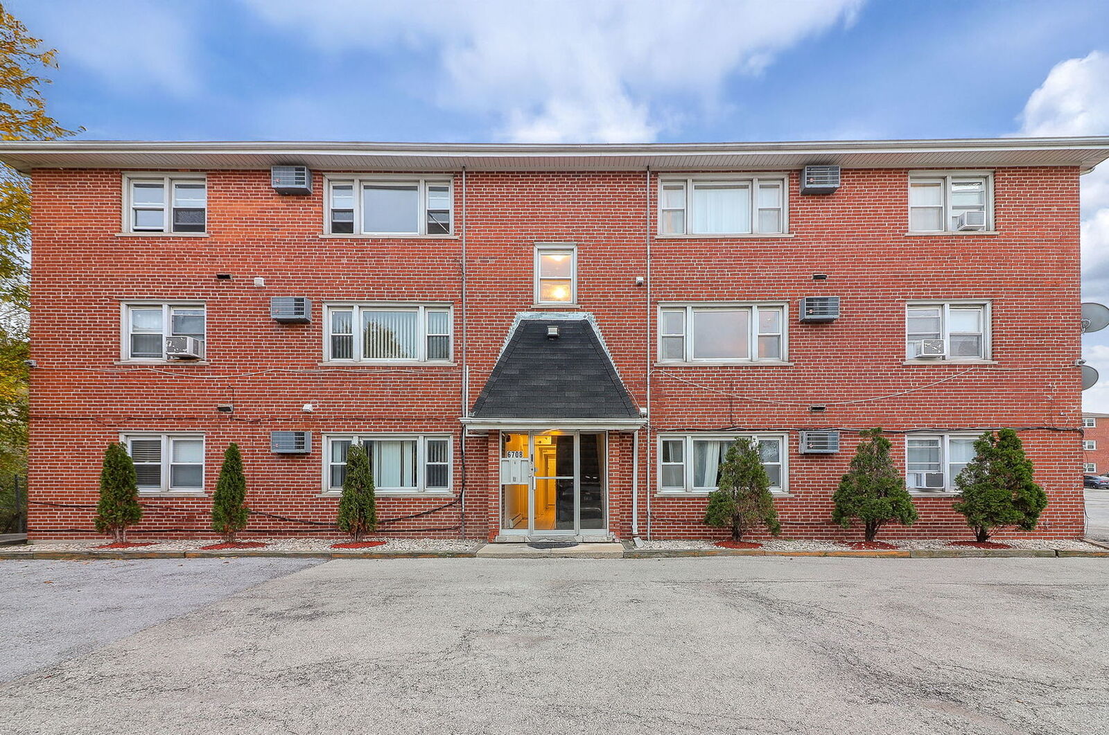 Property Photo:  6708 W 107th Street 3C  IL 60415 