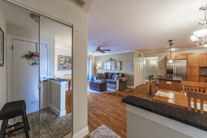 Property Photo:  