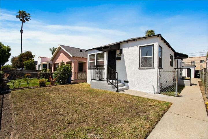 Property Photo:  1547 W 60th Place  CA 90047 