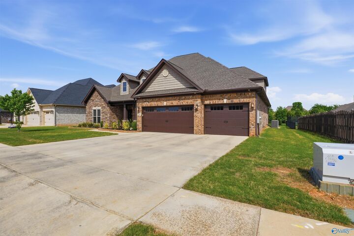 Property Photo:  105 Cypress Way  AL 35757 