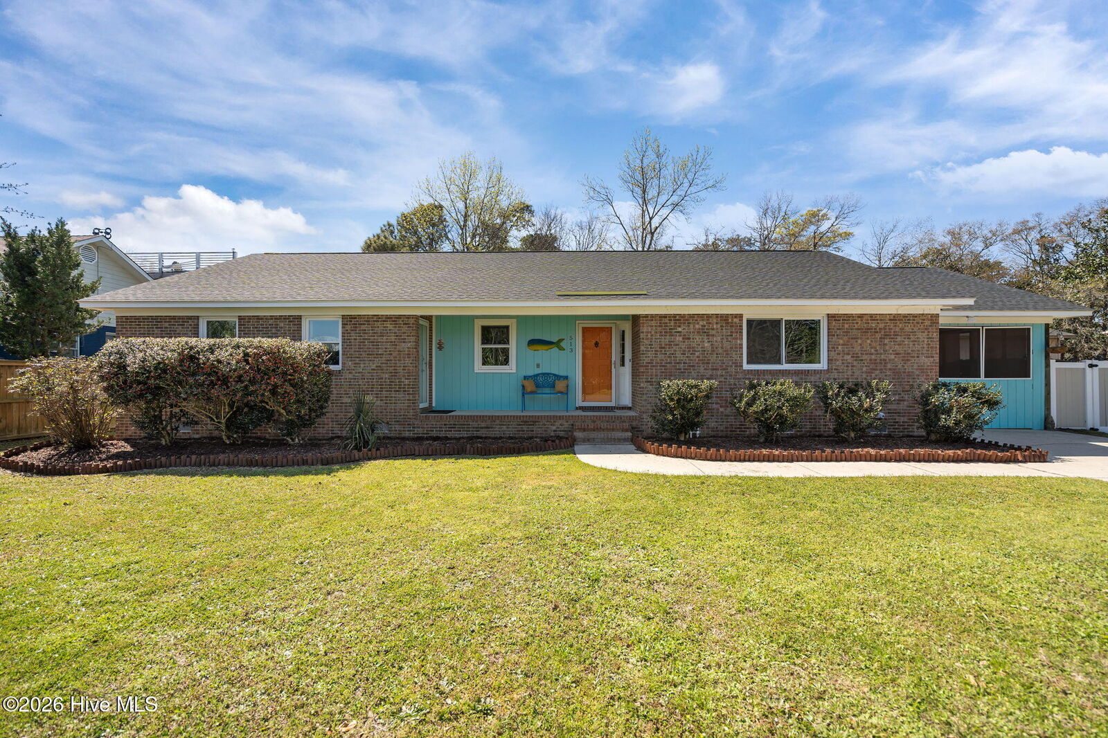 Property Photo:  513 Hamlet Avenue  NC 28428 