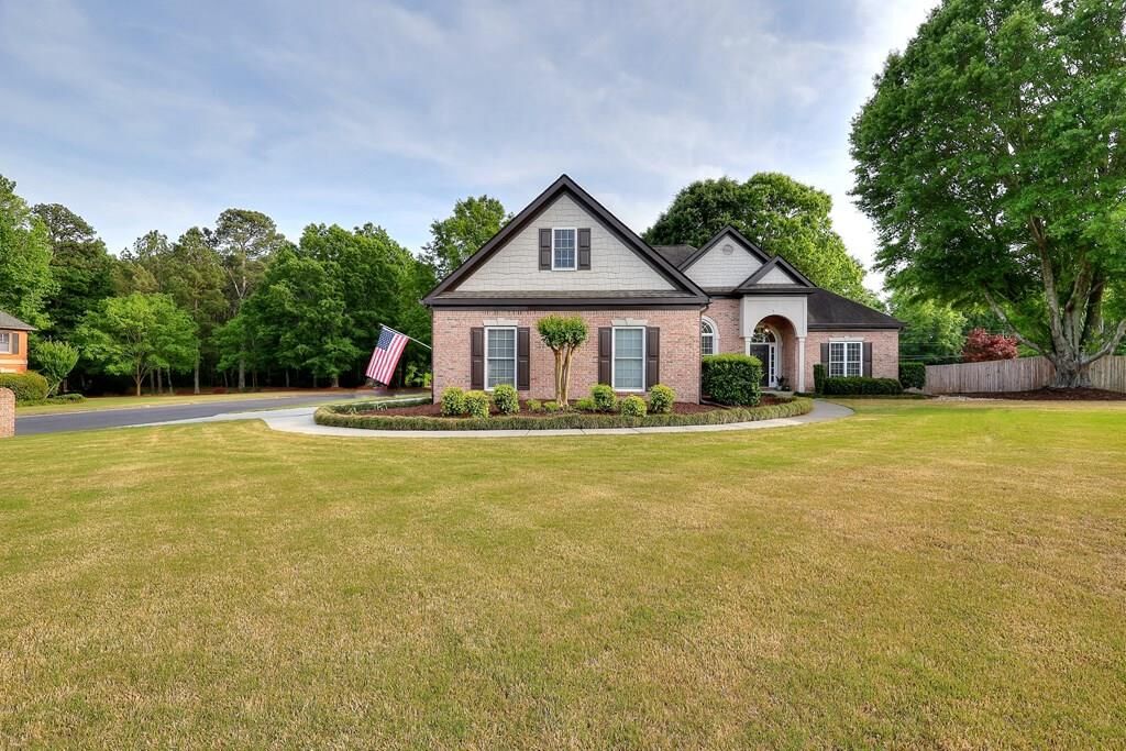 Property Photo:  2385 Amberbrook Lane  GA 30017 