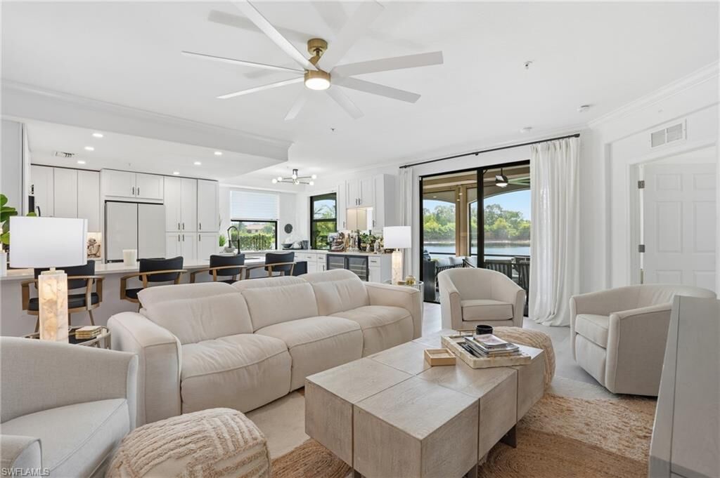 Property Photo:  9476 Napoli Ln 101  FL 34113 
