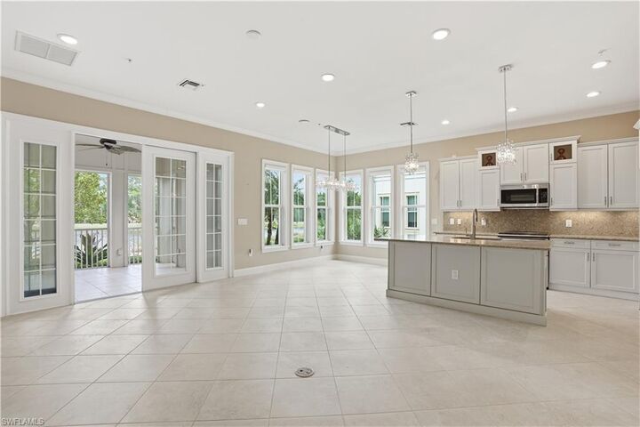 Property Photo:  6565 Dominica Dr 101  FL 34113 