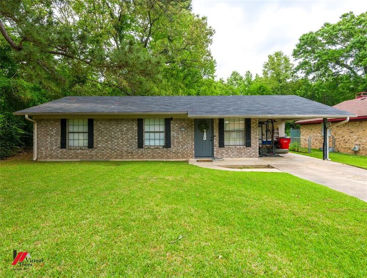 Property Photo:  6574 Graham Lane  LA 71047 