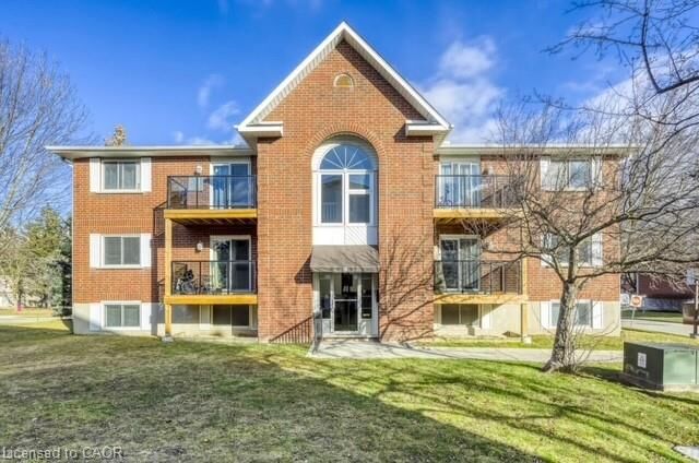 Property Photo: 565 Greenfield Avenue 902 ON N2C 2P5