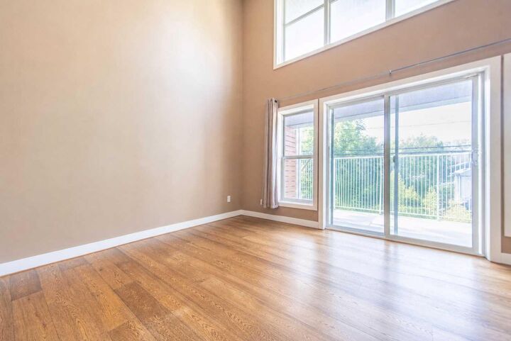 Property Photo: 1505 27 Avenue SW 102 AB T2T 1G5