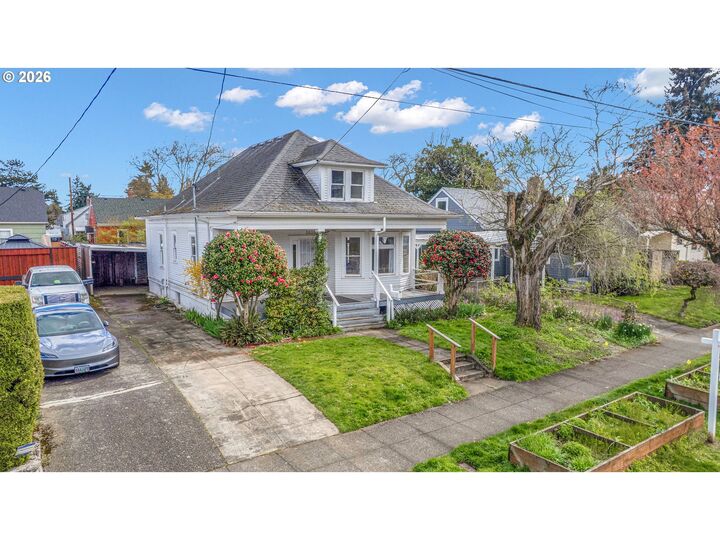 Property Photo:  5636 N Delaware Ave  OR 97217 