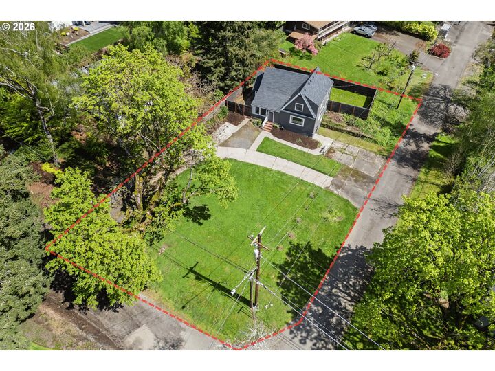 Property Photo: 12330 SW 60th Ave OR 97219