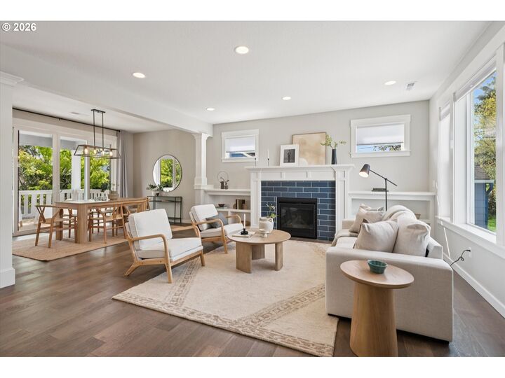 Property Photo: 1430 NE 72nd Ave OR 97213