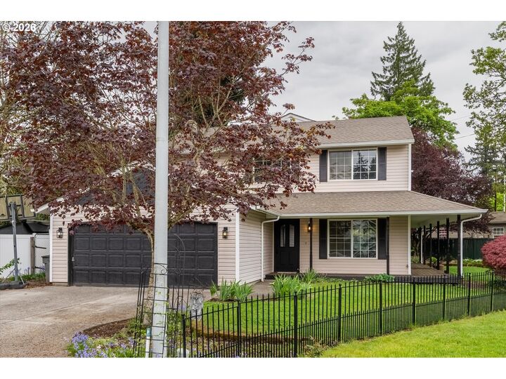 Property Photo:  2403 NE 95th Ct  WA 98662 