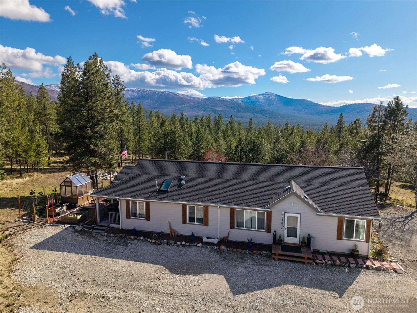 Property Photo: 24 Look Out Trail WA 98849