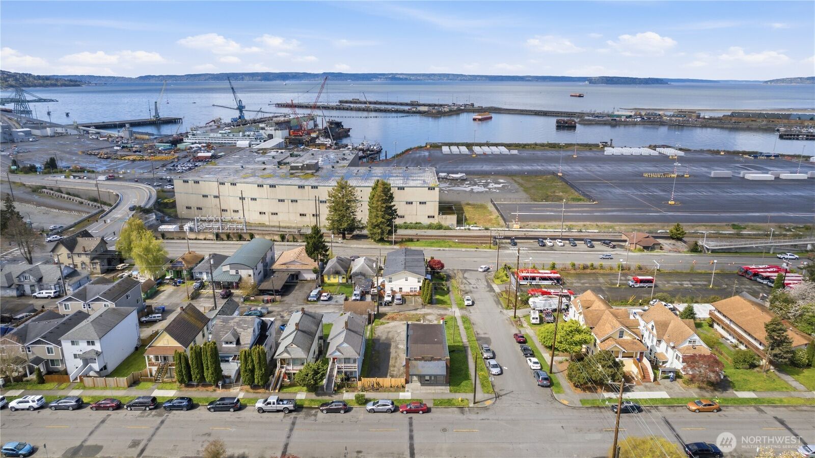 Property Photo:  2602  Grand Avenue  WA 98201 