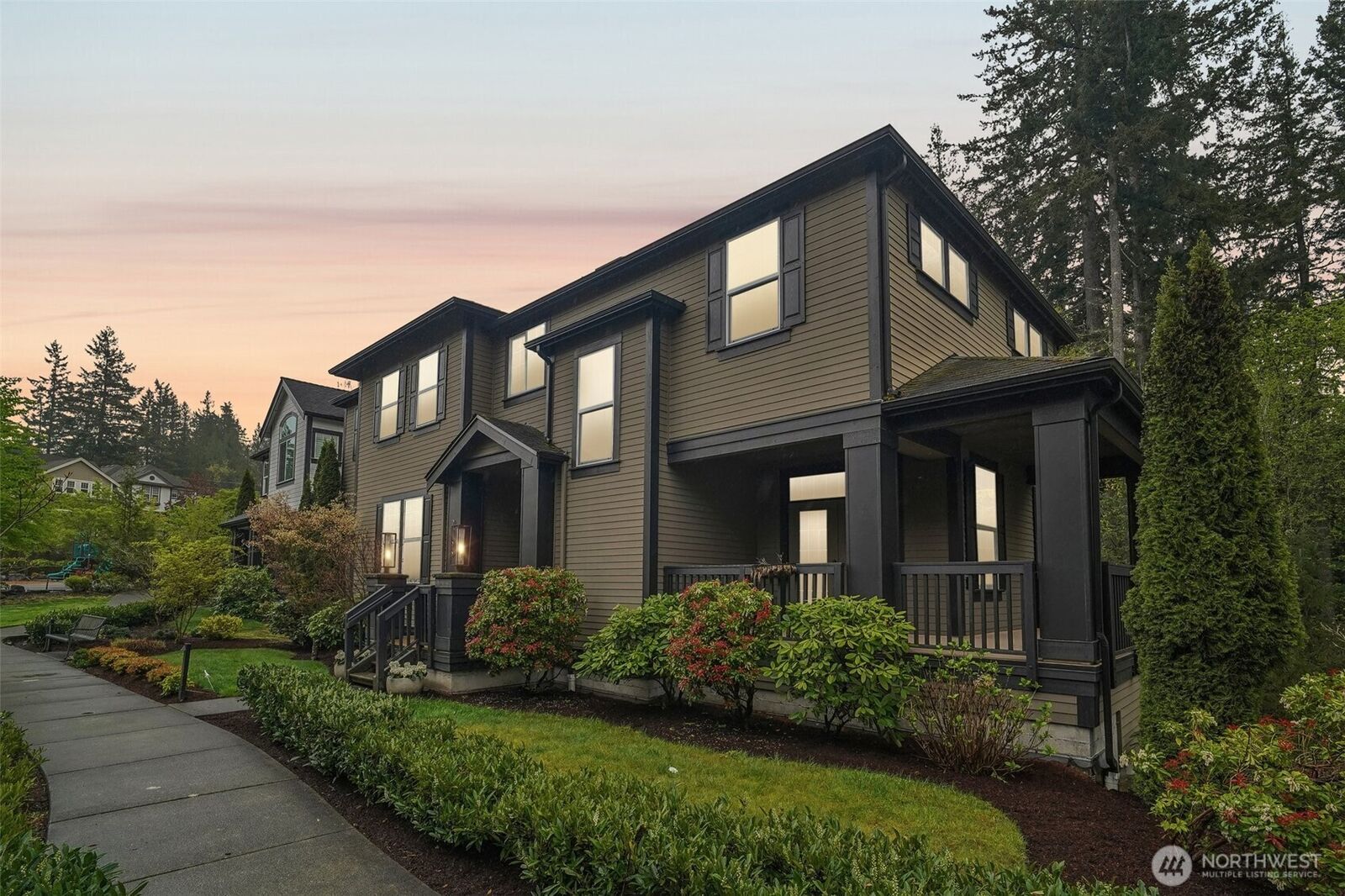 Property Photo:  2166 NE Morgan Lane  WA 98029 
