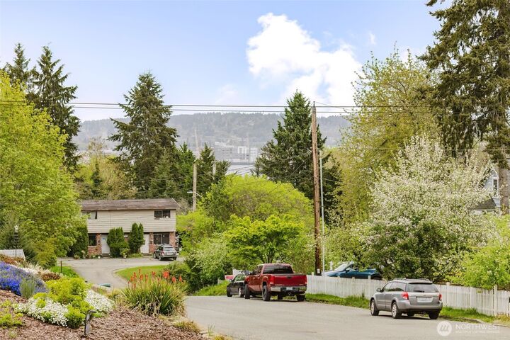 Property Photo: 114 Kendall Street WA 98366