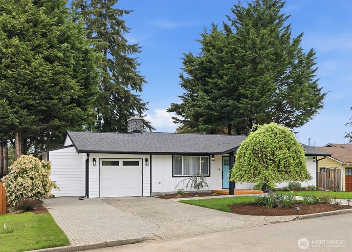 Property Photo:  1608  172nd Avenue NE  WA 98008 