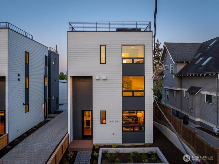 Property Photo:  4116 A  Burke Avenue N  WA 98103 