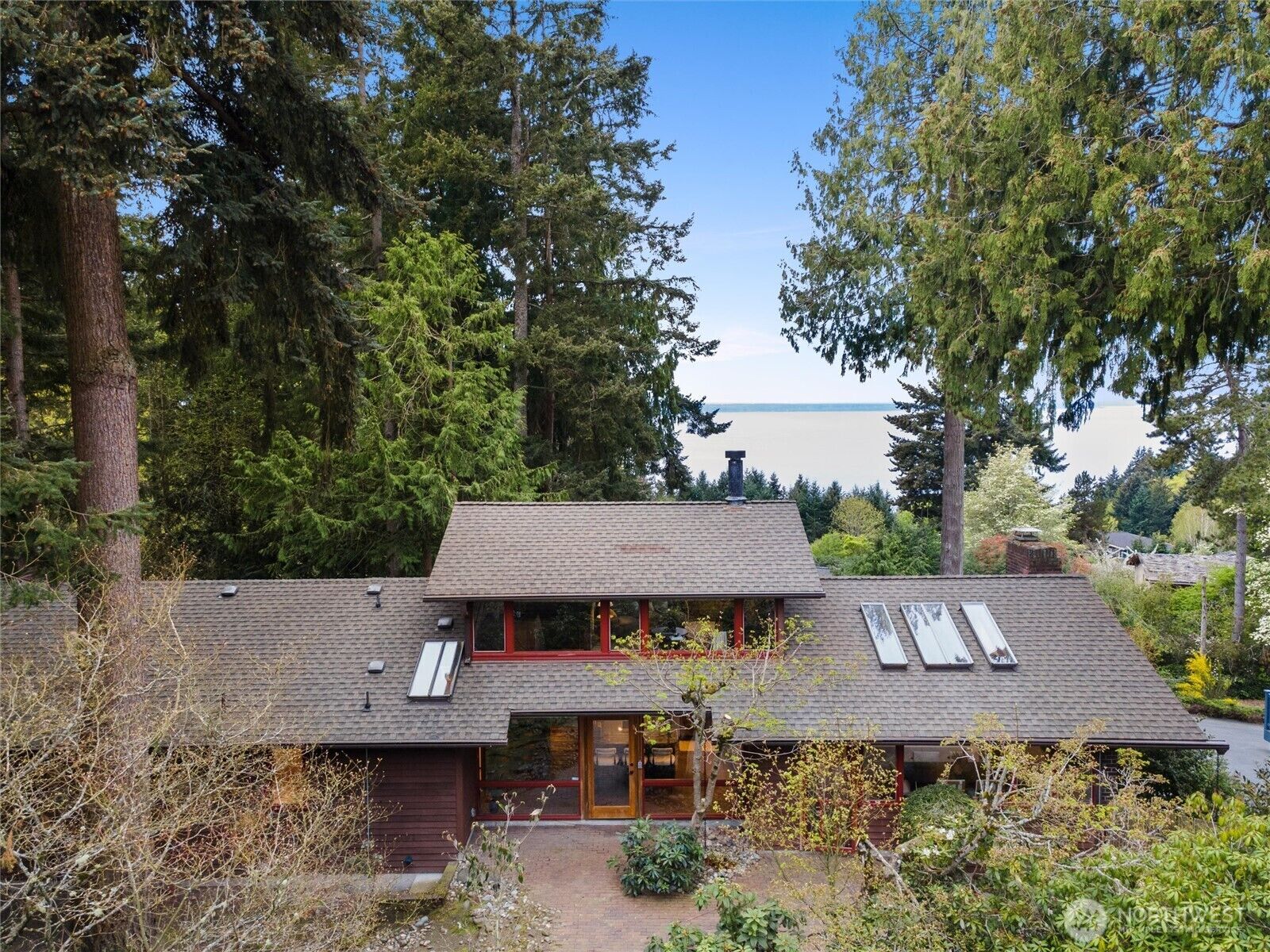 Property Photo:  6920  160th Street SW  WA 98026 