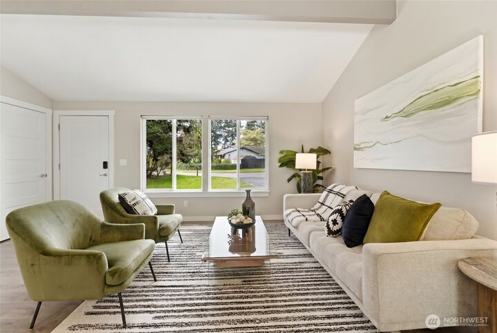 Property Photo:  212  76th Place SW  WA 98203 