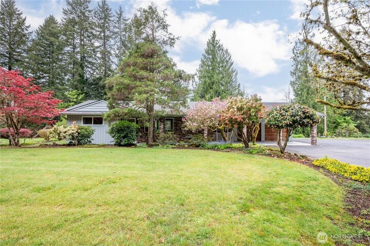 Property Photo:  310  Tower Road  WA 98611 