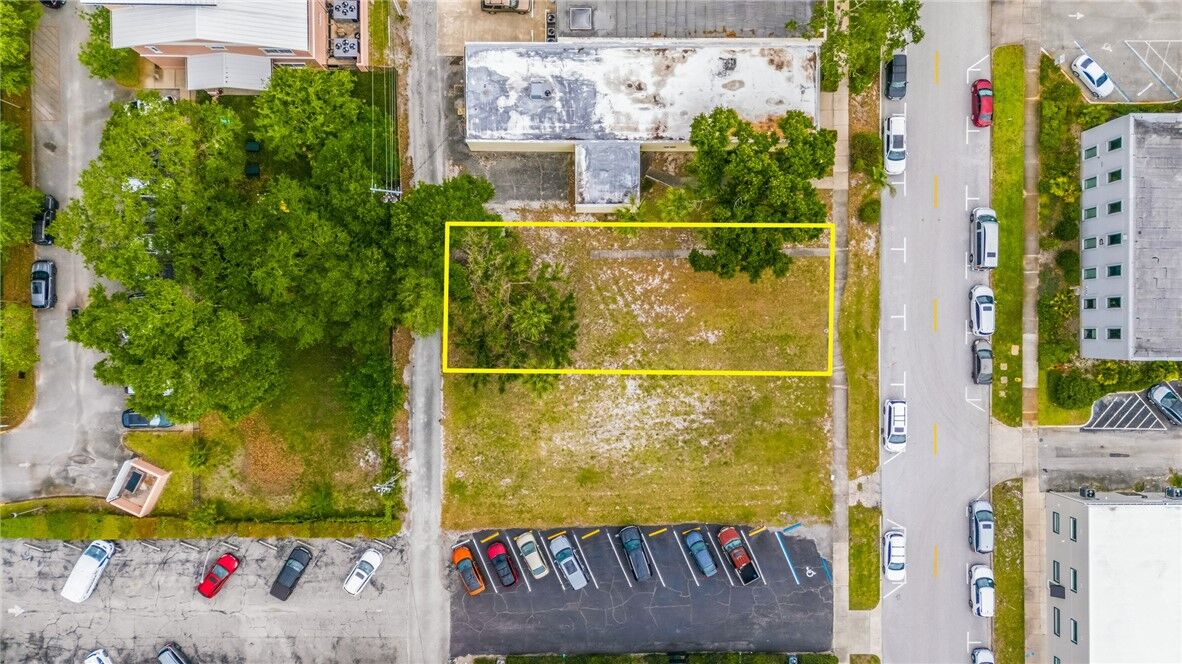 Property Photo:  2135 15th Avenue  FL 32960 