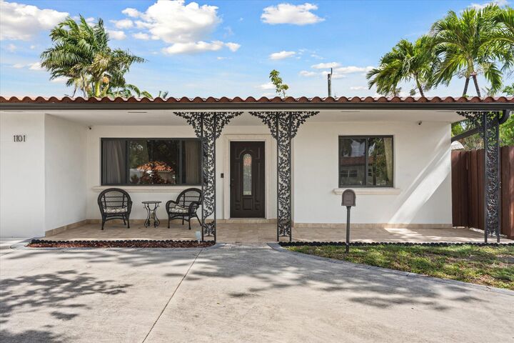 Property Photo:  1101 NE 4th Court  FL 33009 