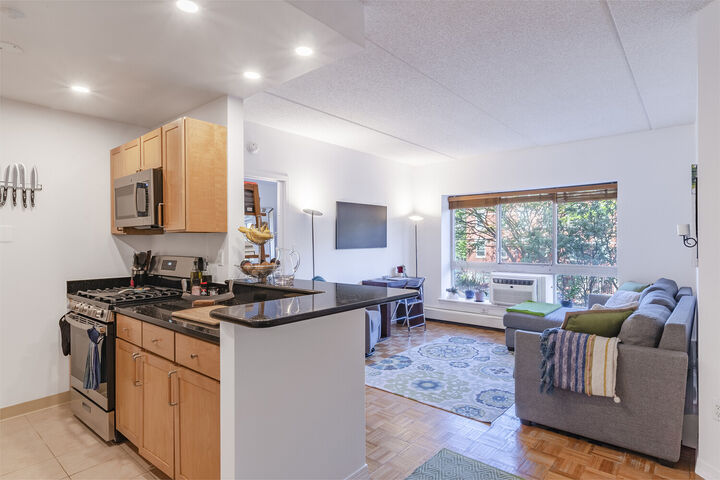 Property Photo:  1787 Madison Avenue 202  NY 10035 