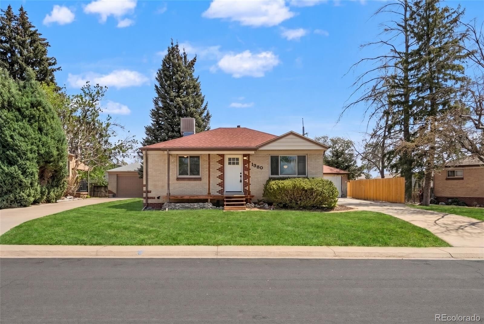 Property Photo:  1380 S Alcott Street  CO 80219 