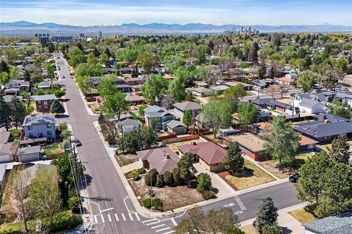 Property Photo:  385 S Kearney Street  CO 80224 