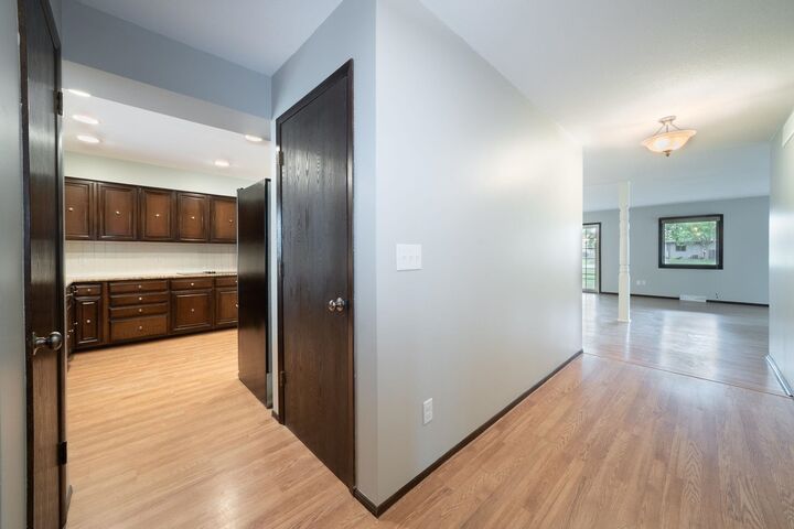 Property Photo:  30 E Saint Cloud Pl  KS 67230 