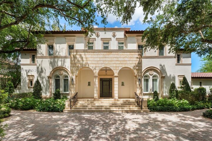 Property Photo:  255 Cocoplum Rd  FL 33143 