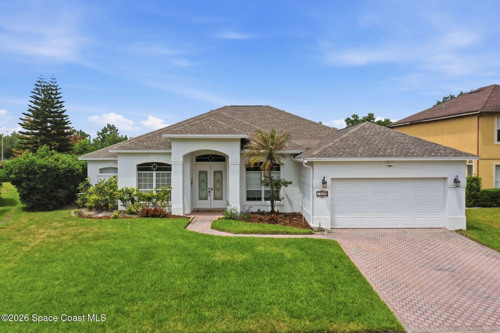 Property Photo:  10520 Gleam Court  FL 32836 