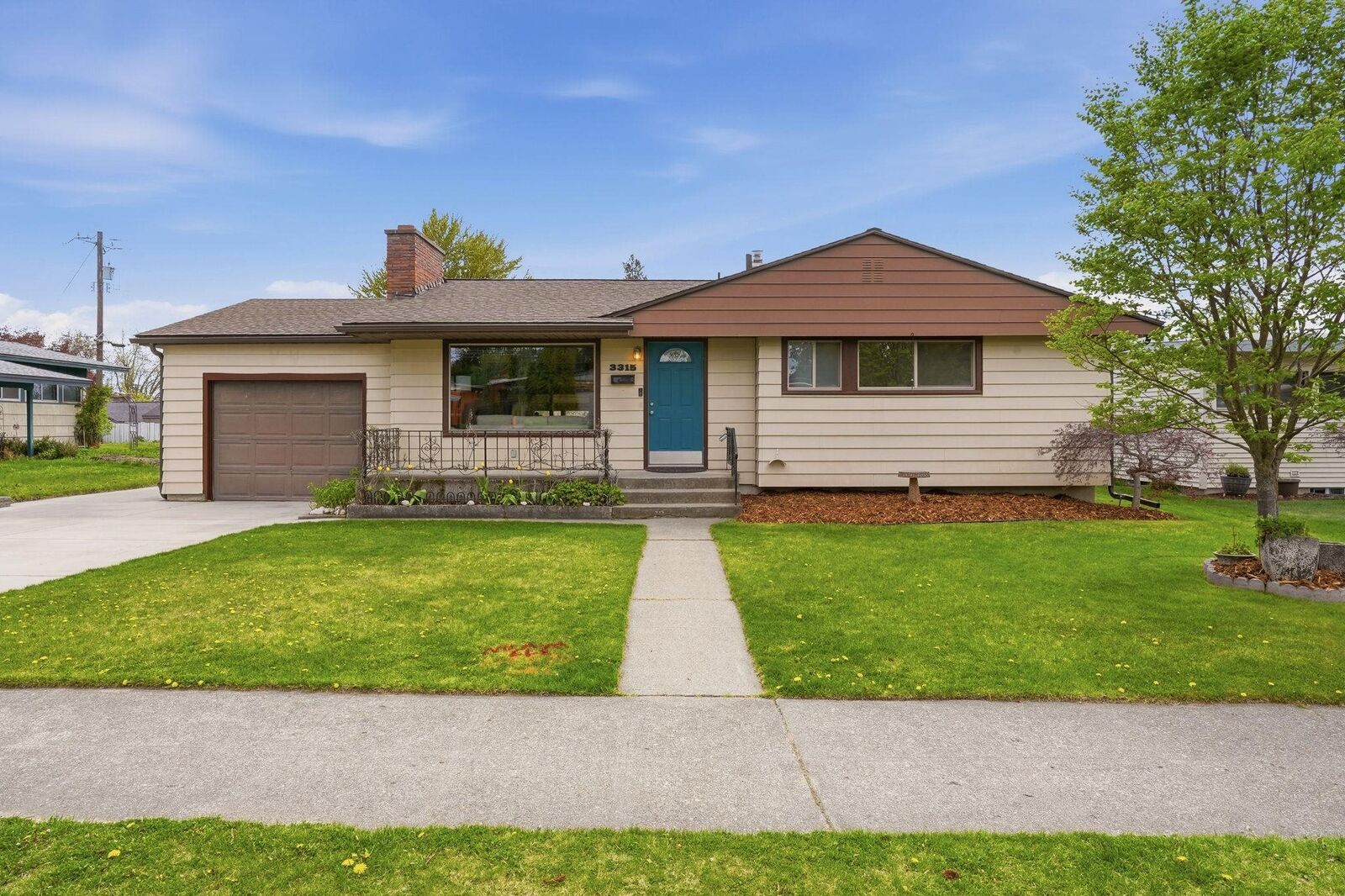 Property Photo:  3315 W Decatur Ave  WA 99205 